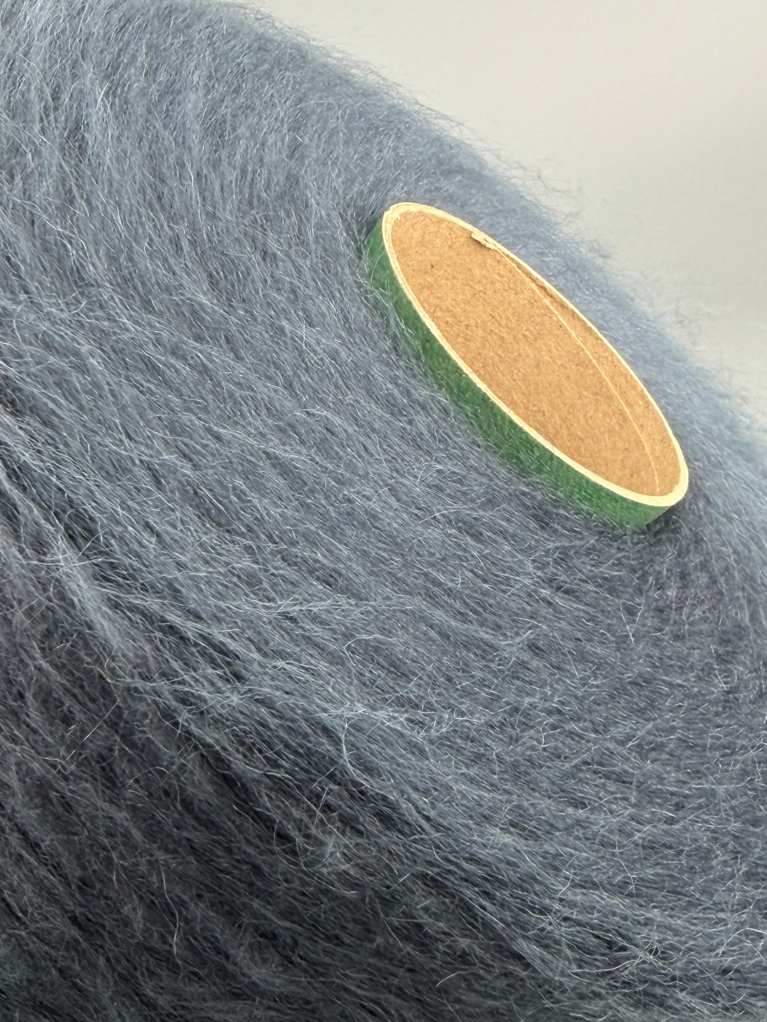 Kid Mohair mit Nylon 1500 m / 100 g – Outlet – Grau Blau foto 3